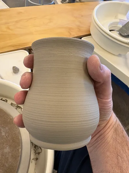 A trimmed mug